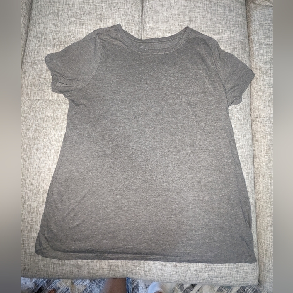 TORRID Gray Classic Fit Tee Size 1